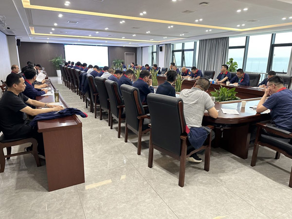 公司召開(kāi)安全、環(huán)保、職業(yè)衛(wèi)生工作會(huì)議 