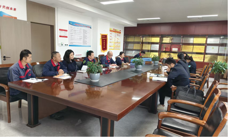 市衛(wèi)生監(jiān)督所到公司開(kāi)展專(zhuān)項(xiàng)檢查 市衛(wèi)生監(jiān)督所到公司開(kāi)展專(zhuān)項(xiàng)檢查